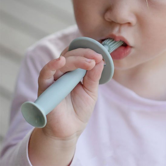 Brosse à dent bébé | Douce & Ergonomique - Bébé Sans Risque
